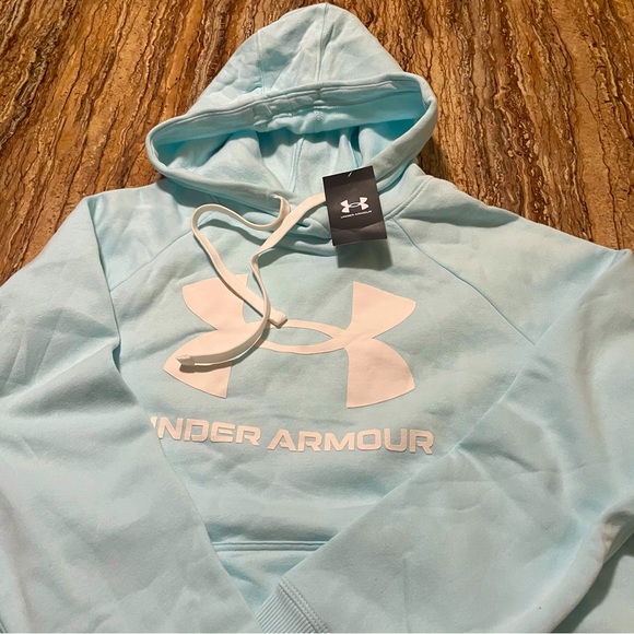 Under Armour - Picture 3 of 4